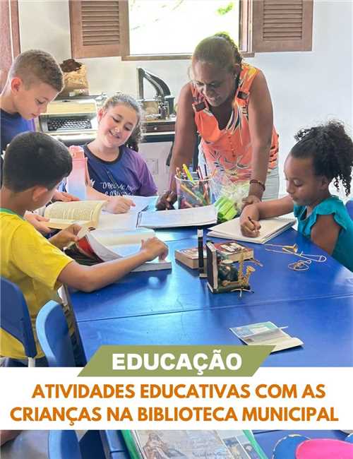 Atividades educativas com as crianças na Biblioteca Municipal